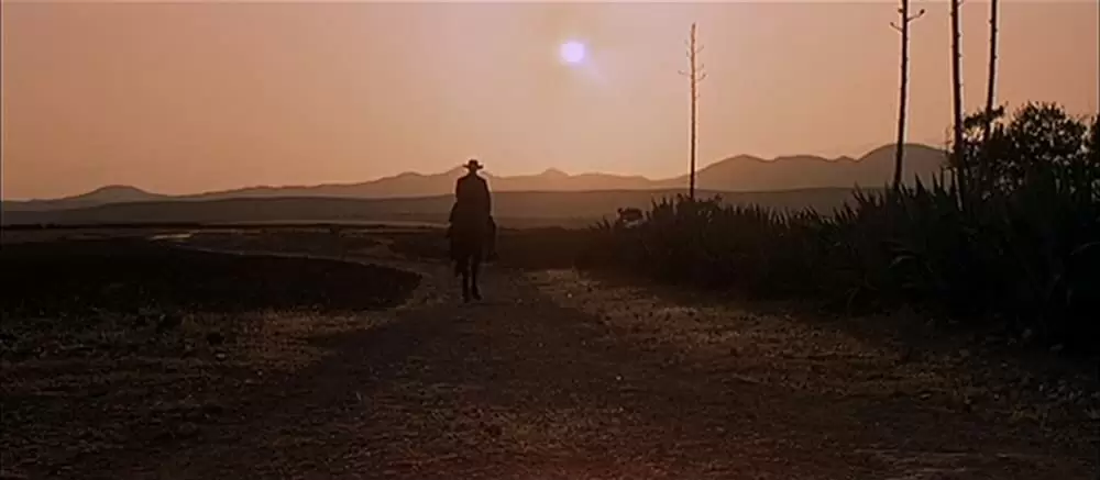 夕陽のガンマンの画像