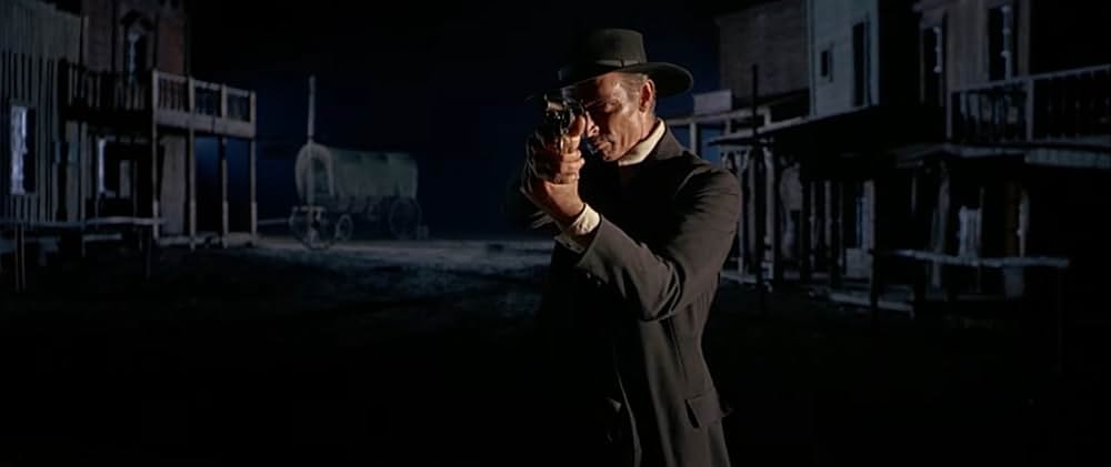 夕陽のガンマンの画像