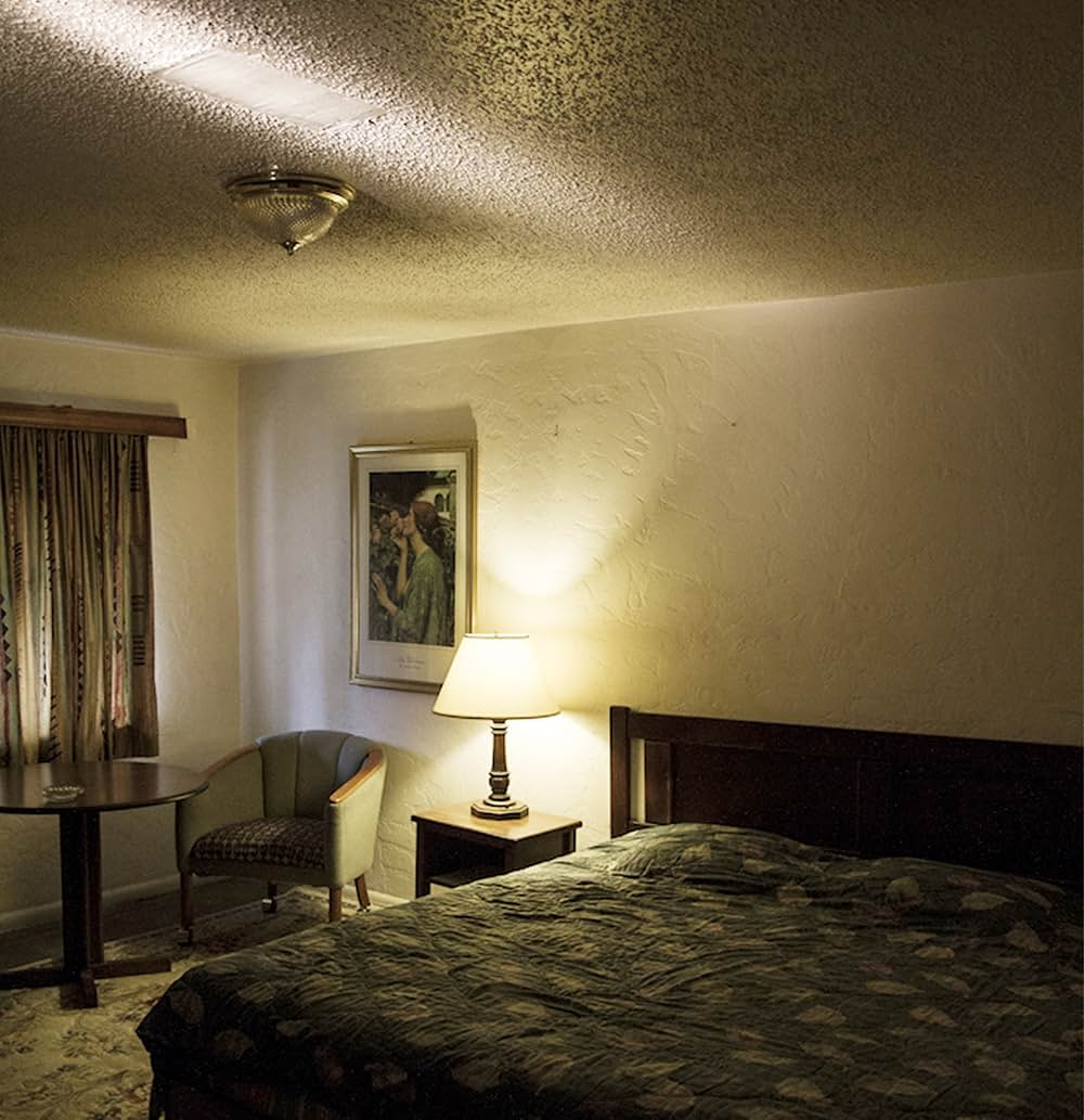 覗くモーテルの画像