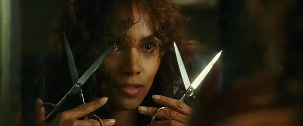 「キャットウーマン」ハル・ベリーの画像