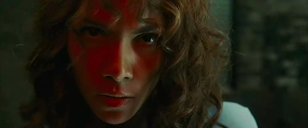 「キャットウーマン」ハル・ベリーの画像