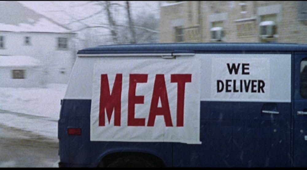 Cannibal Girls（原題）の画像