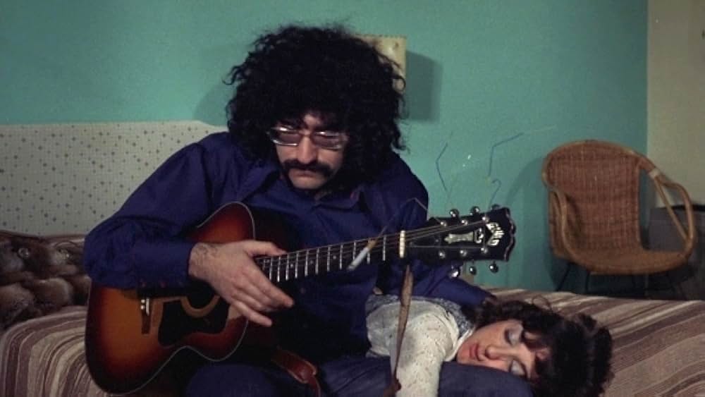 Cannibal Girls（原題）の画像