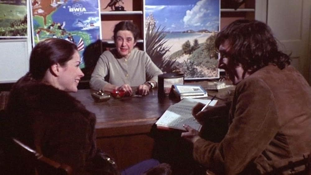 Cannibal Girls（原題）の画像