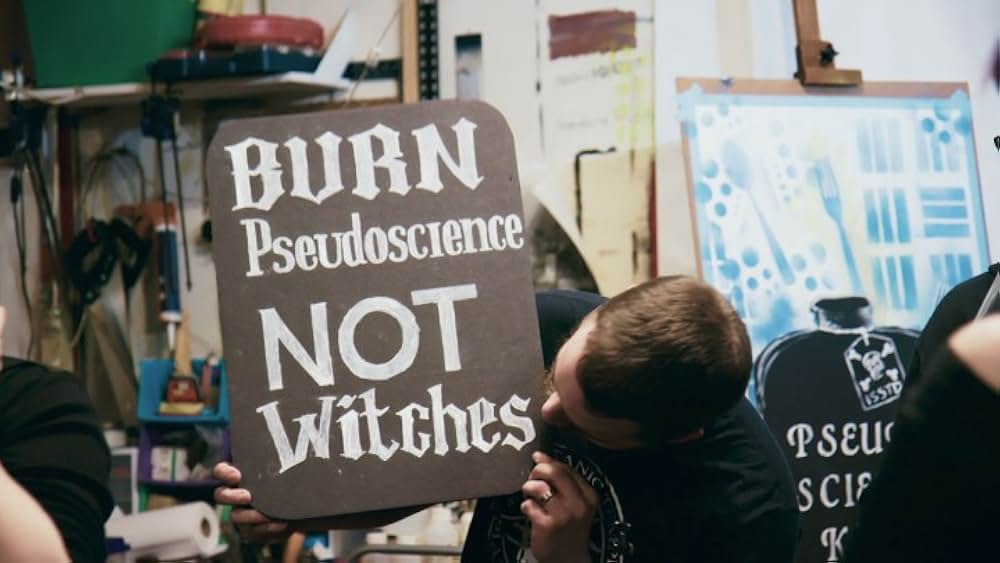 Hail Satan?（原題）の写真