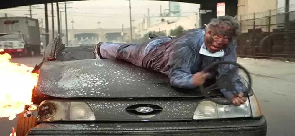 「裸の銃を持つ男」レスリー・ニールセン & プリシラ・プレスリーの画像