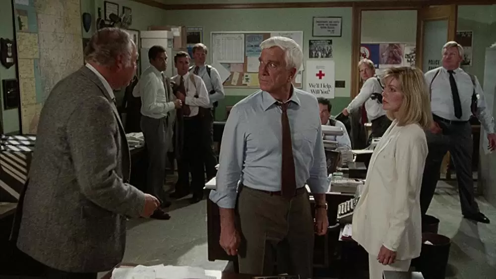 「裸の銃を持つ男」レスリー・ニールセン & ジョージ・ケネディ & プリシラ・プレスリーの画像