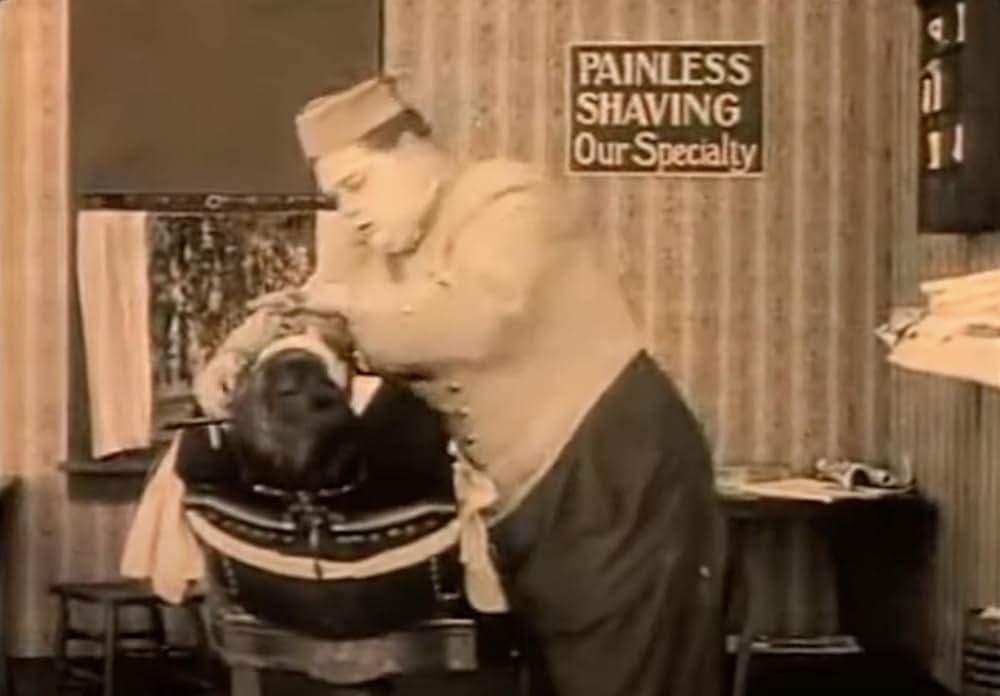 デブ君の給仕の画像