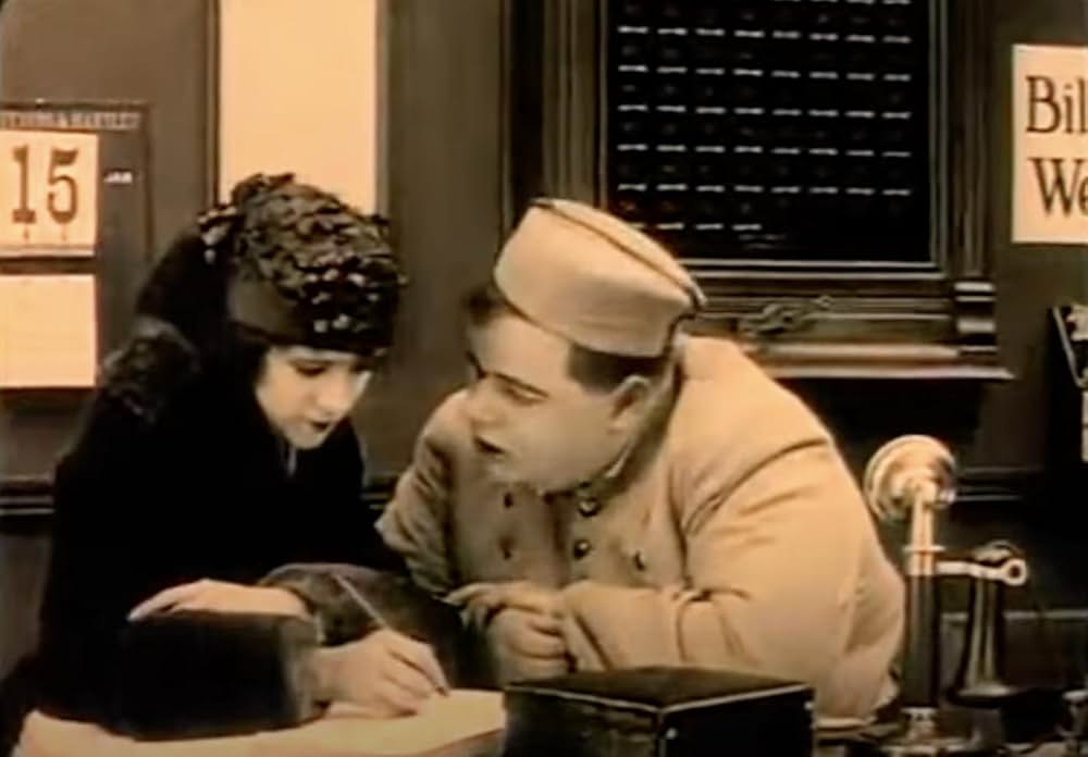 デブ君の給仕の画像