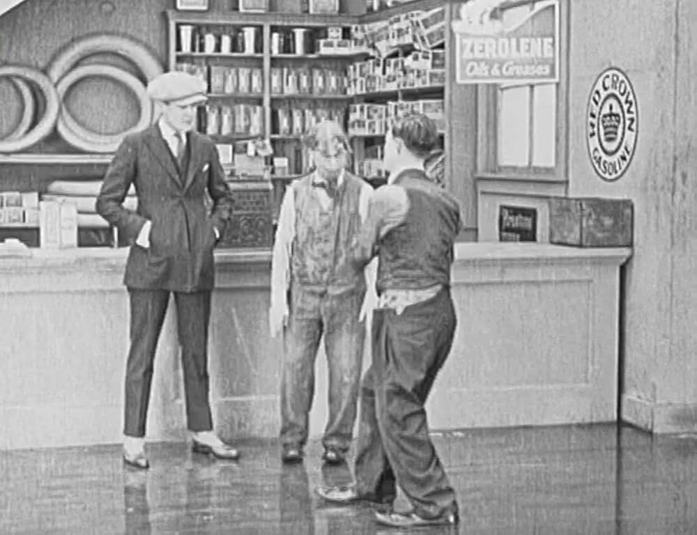 デブの自動車屋の画像