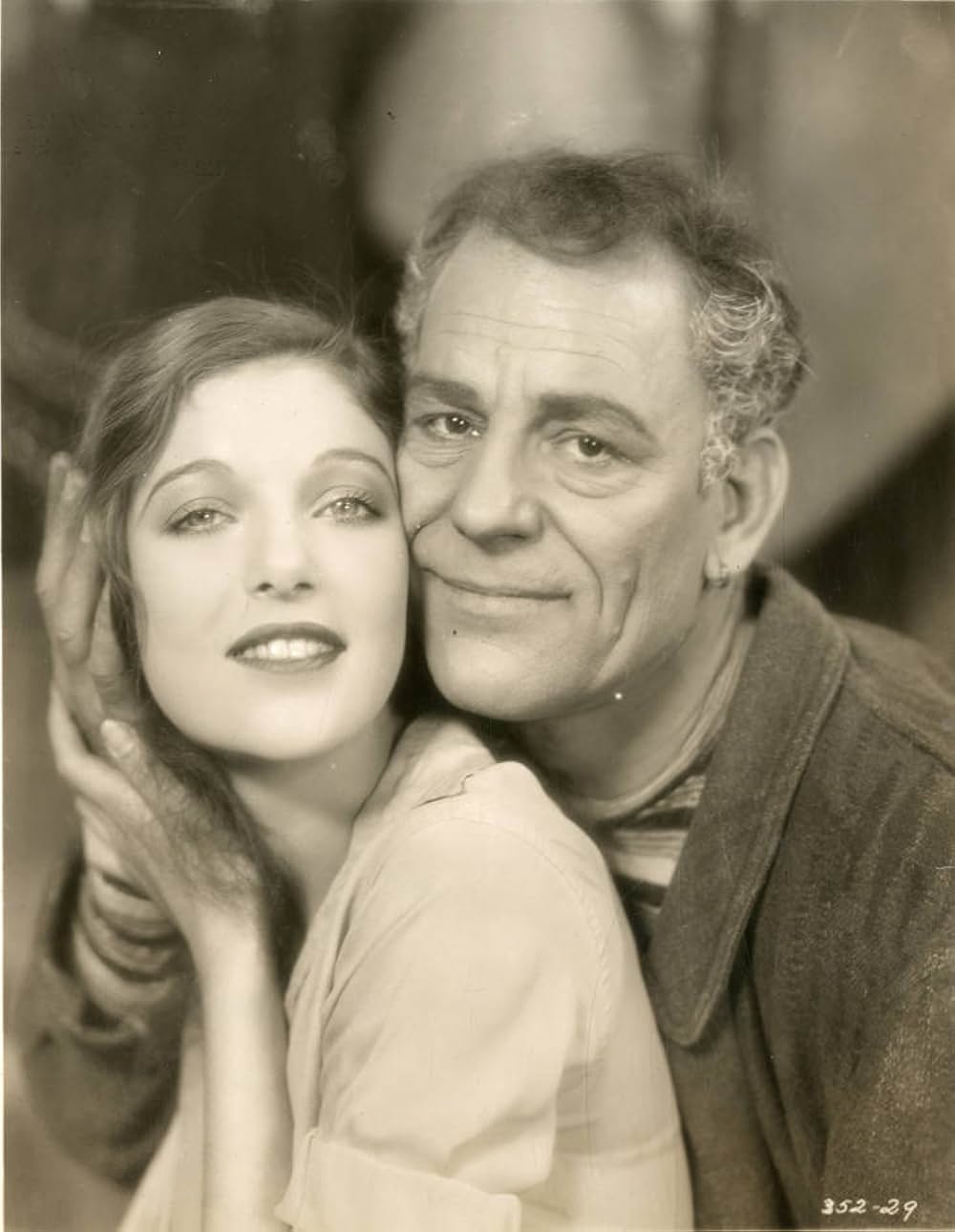 Laugh, Clown, Laugh（原題）の画像