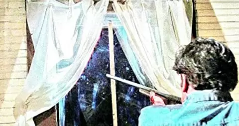 死霊のはらわたの画像