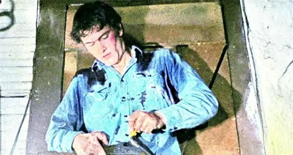 死霊のはらわたの画像