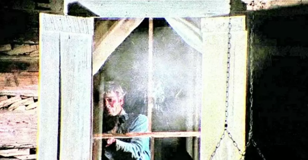 死霊のはらわたの画像