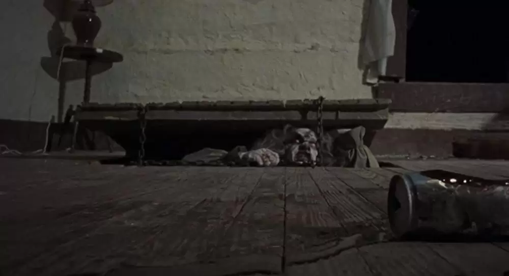 「死霊のはらわた」エレン・サンドワイズの画像