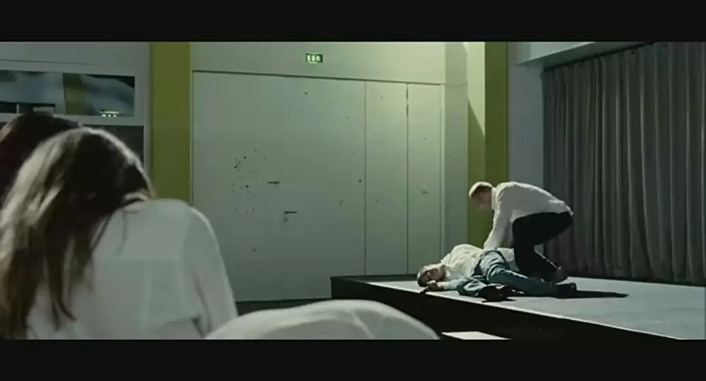 「THE WAVE ウェイヴ」の画像