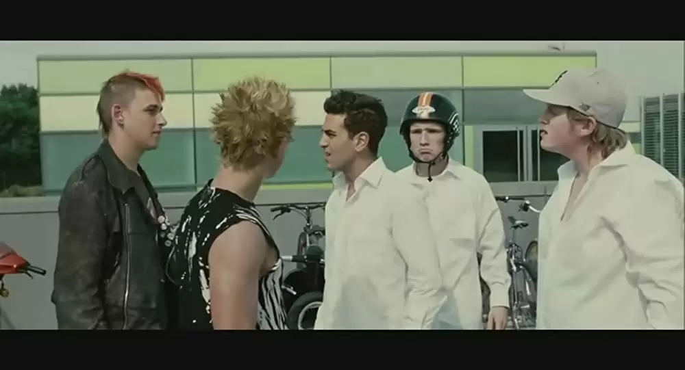 「THE WAVE ウェイヴ」の画像