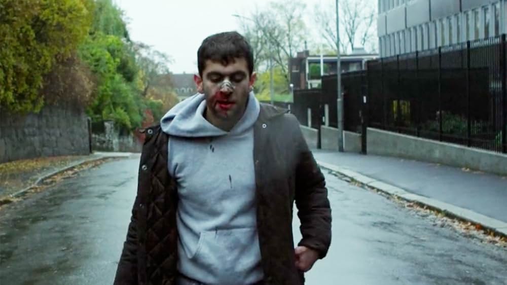 ネットで有名人の写真