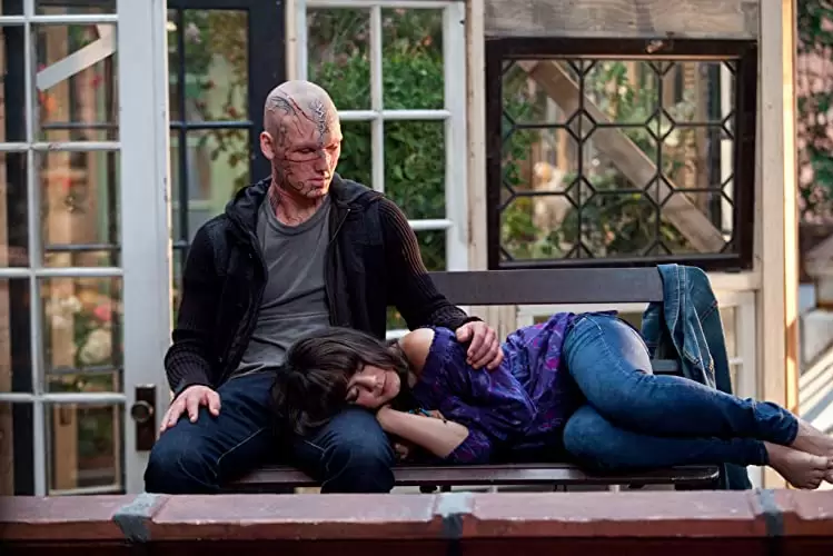 「ビーストリー」バネッサ・ハジェンズ & アレックス・ペティファーの画像