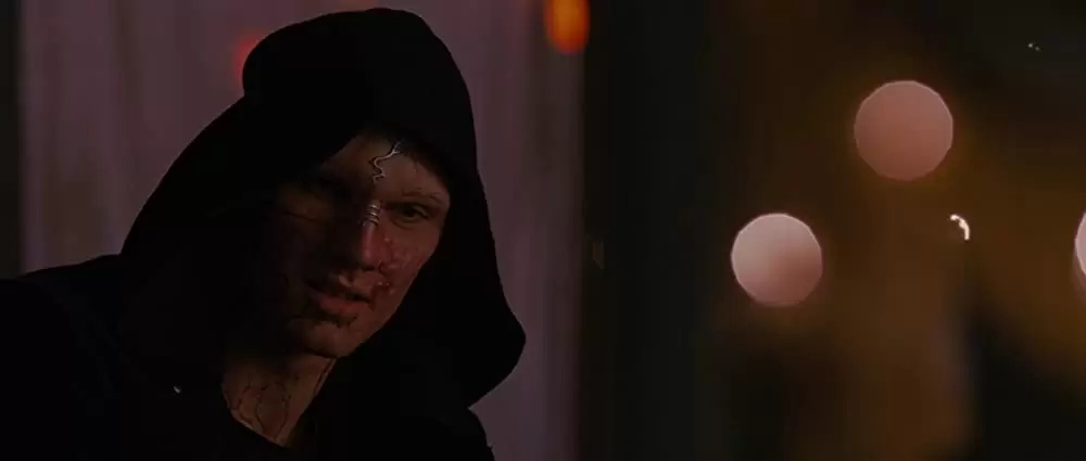 「ビーストリー」アレックス・ペティファーの画像