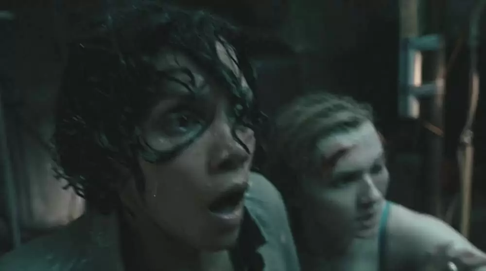 「ザ・コール [緊急通報指令室]」ハル・ベリー & アビゲイル・ブレスリンの画像