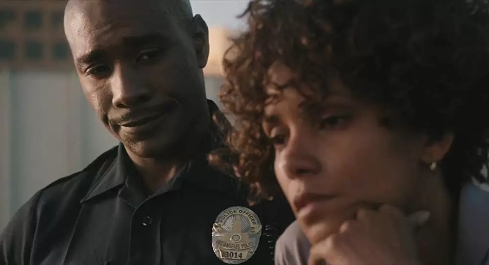 「ザ・コール [緊急通報指令室]」ハル・ベリー & モリス・チェスナットの画像