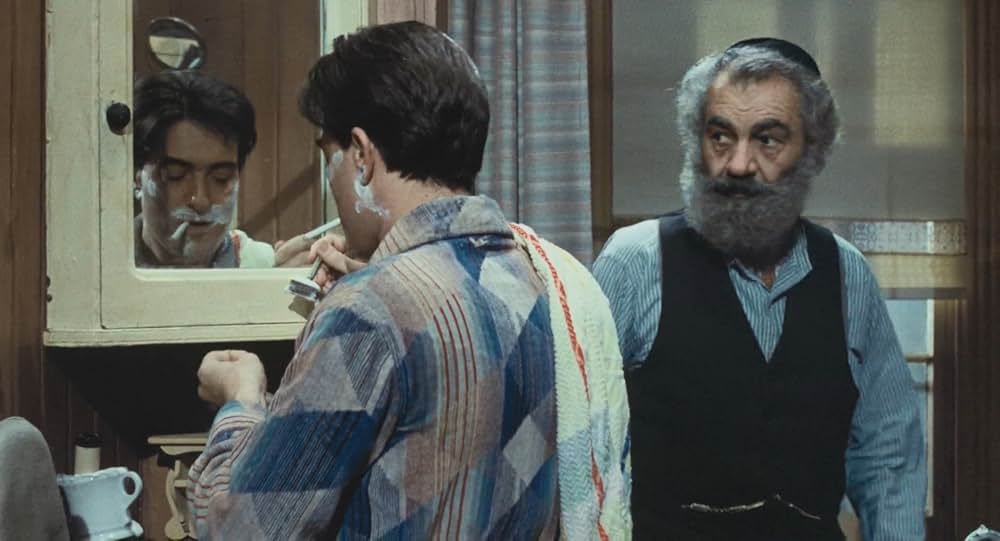 Lies My Father Told Me（原題）の画像