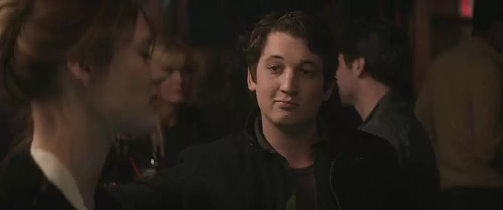 「恋人まで1％」マイルズ・テラー & マッケンジー・デイビスの画像