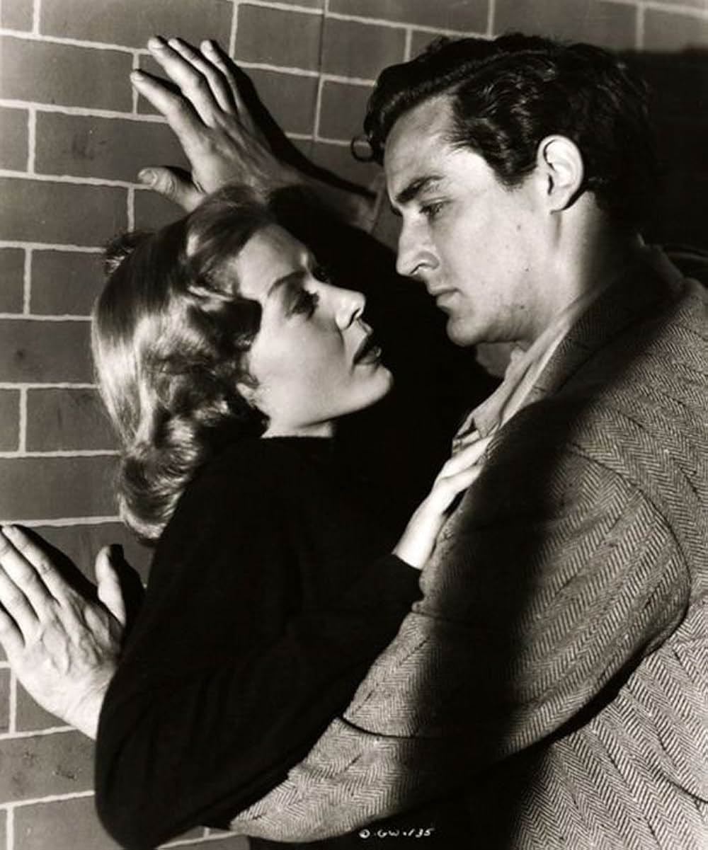 摩天楼の影の画像