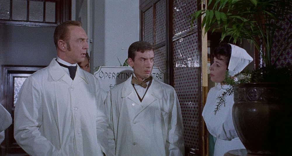 ヒッチコック博士の恐ろしい秘密の画像