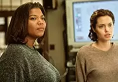 「ボーン・コレクター」アンジェリーナ・ジョリー & クイーン・ラティファの画像