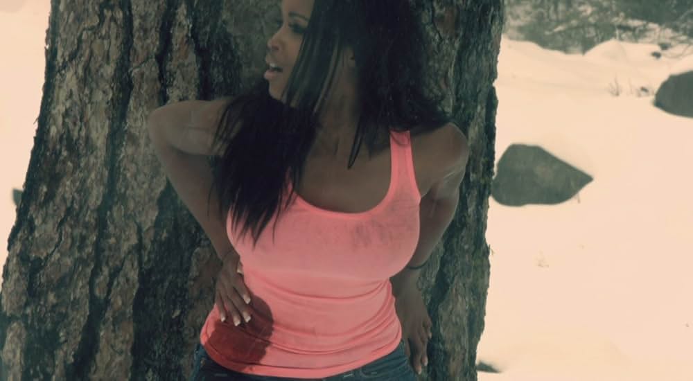 Playing with Dolls（原題）の画像