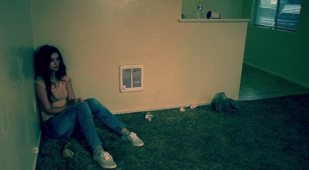 Playing with Dolls（原題）の画像