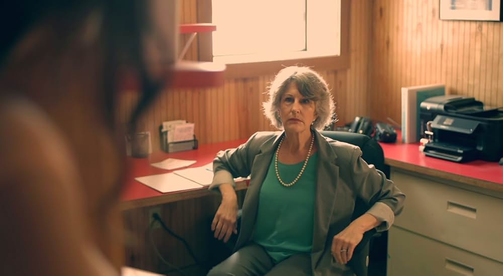 Playing with Dolls（原題）の画像