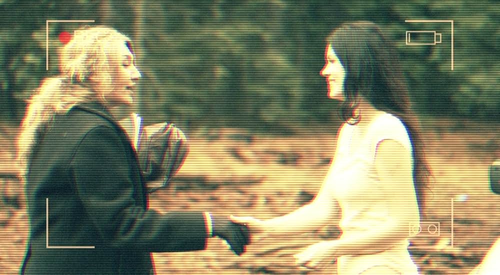 Playing with Dolls（原題）の画像