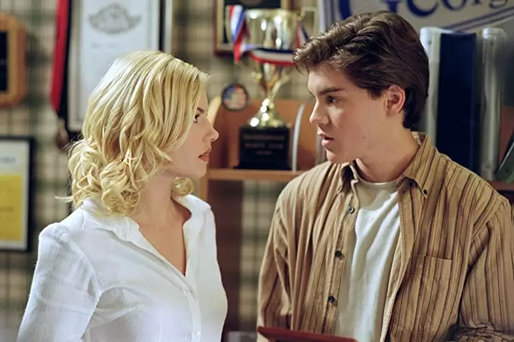 「ガール・ネクスト・ドア」エリシャ・カスバート & エミール・ハーシュの画像