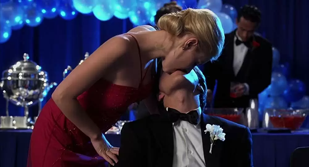 「ガール・ネクスト・ドア」エリシャ・カスバート & エミール・ハーシュの画像