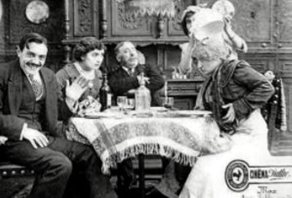 Max and His Mother-in-Law（英題）の写真