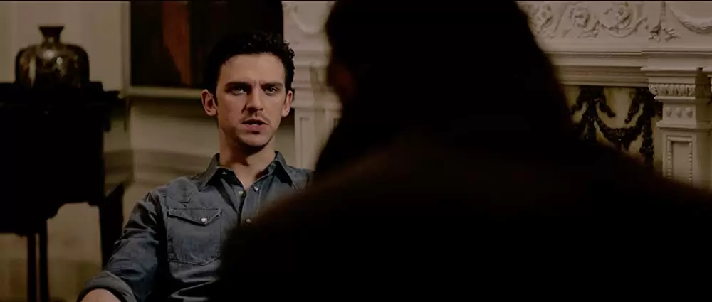 「誘拐の掟」リーアム・ニーソン & ダン・スティーブンスの画像