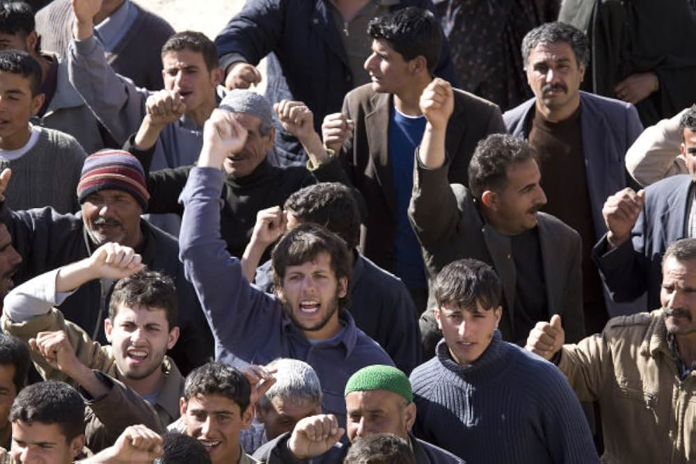 ソラヤ・Mへの投石の画像