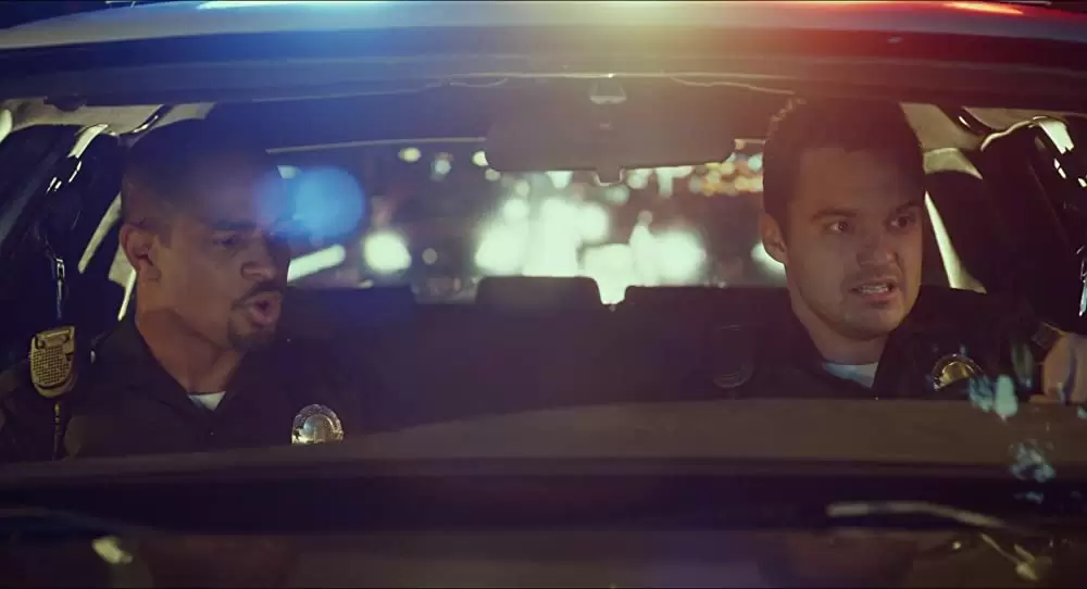 「リアル刑事ごっこ in LA」デイモン・ウェイアンズ・Jr. & ジェイク・ジョンソンの画像