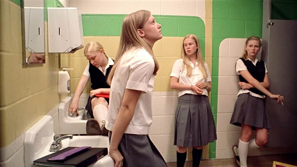 「ヴァージン・スーサイズ」の画像