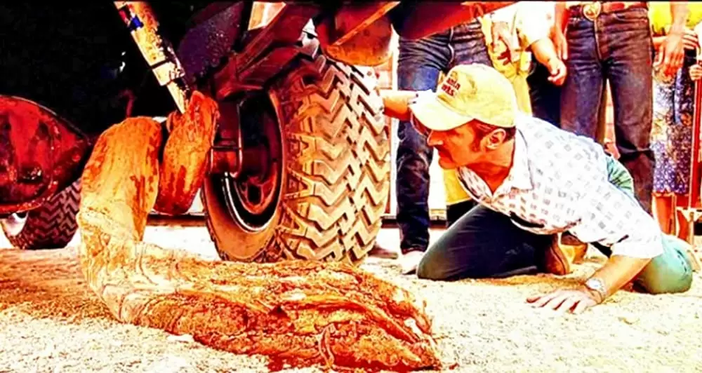 トレマーズの画像