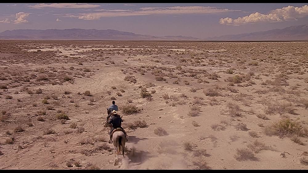 トレマーズの画像