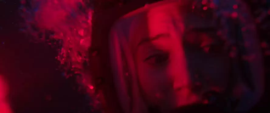 「海底47m」マンディ・ムーアの画像