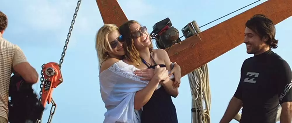 「海底47m」ヤニ・ゲルマン & マンディ・ムーア & クレア・ホルトの画像