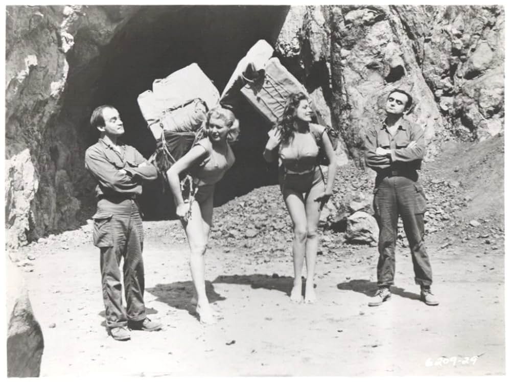 美女宇宙人の侵略の画像