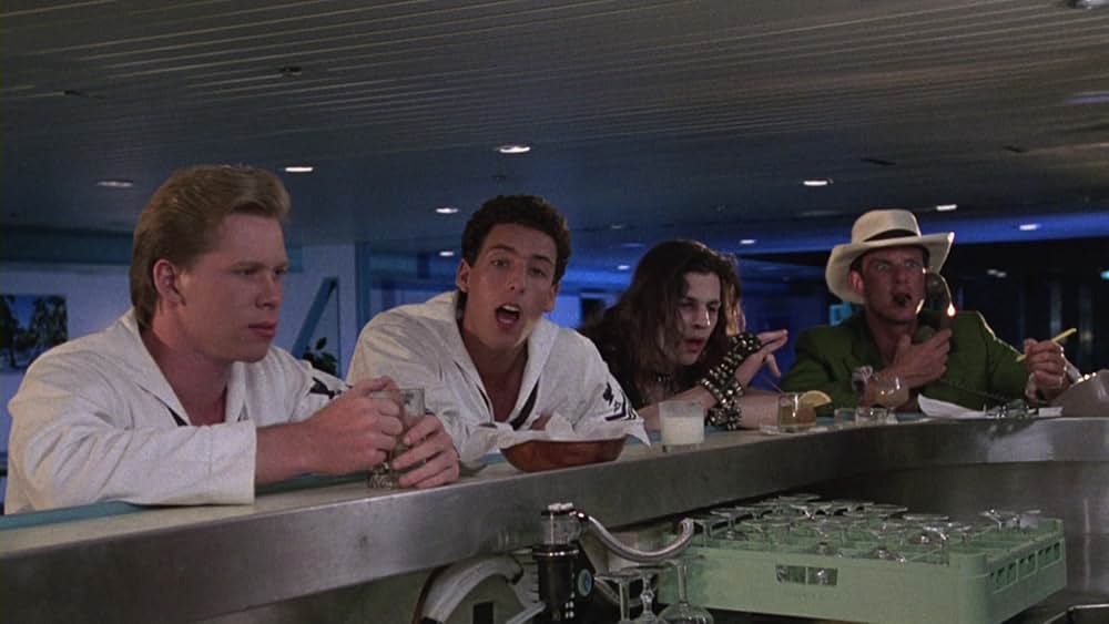 ゴーイング・オーバーボード（原題）の画像