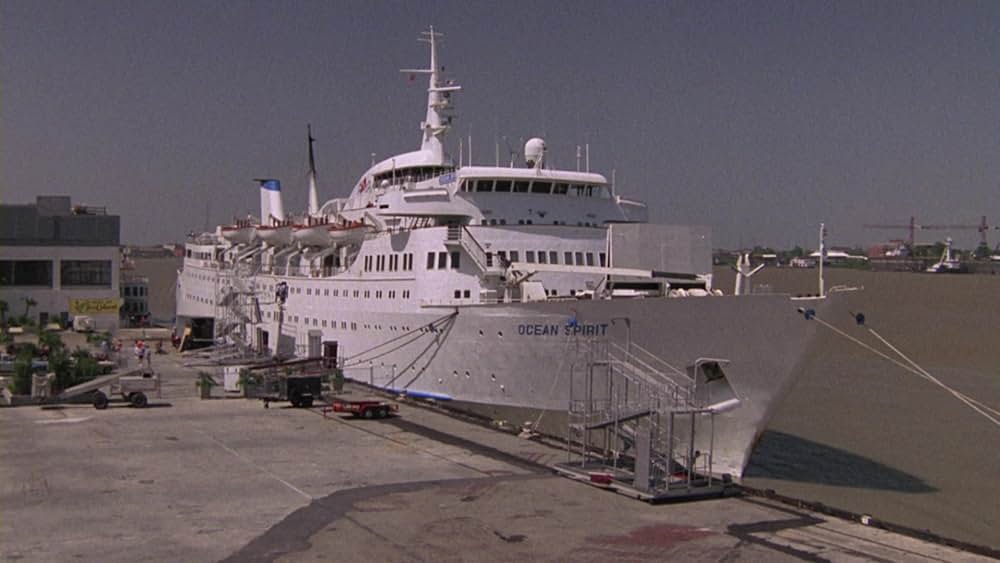 ゴーイング・オーバーボード（原題）の画像