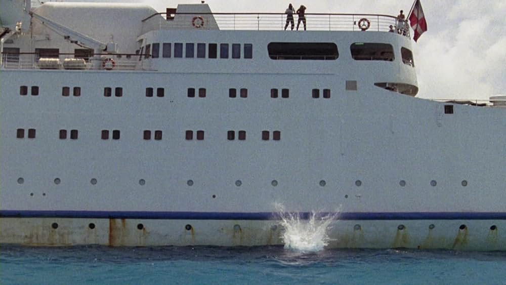 ゴーイング・オーバーボード（原題）の画像